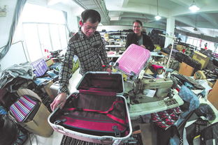 俊浩箱包來料加工廠,增加村民收入